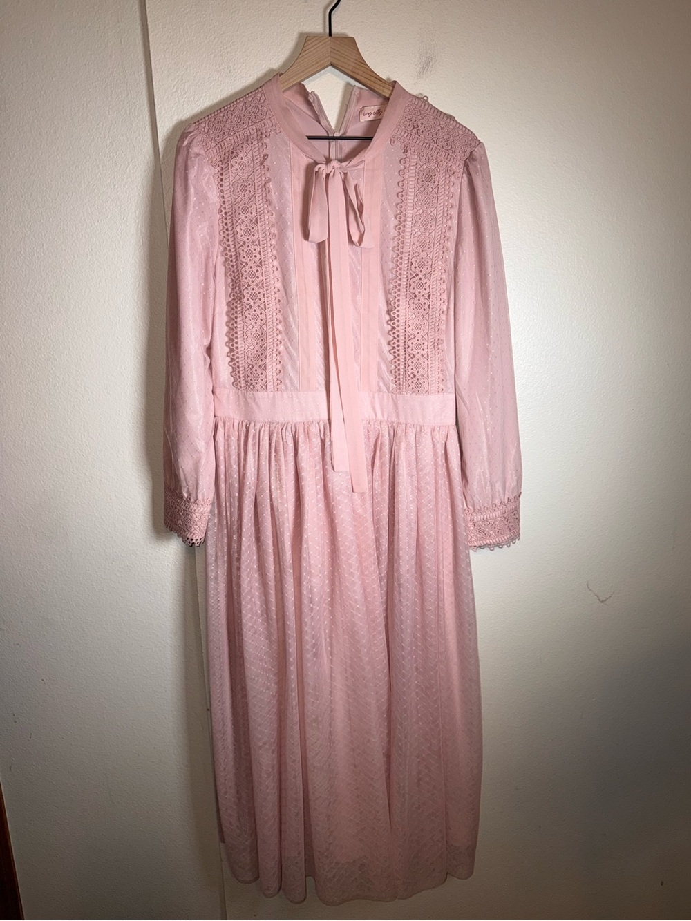 IVY CITY CO Country cottage core vintage inspired Pink lace overlay dress L